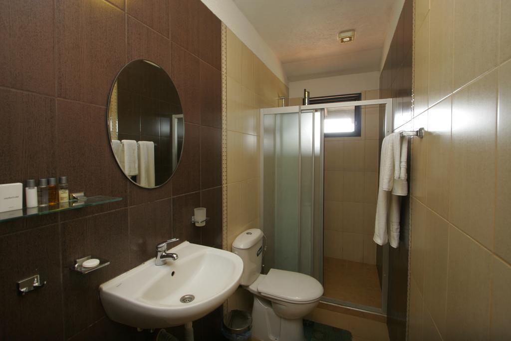 Guest House Bukor Shtepi Mandrica Eksteriør bilde