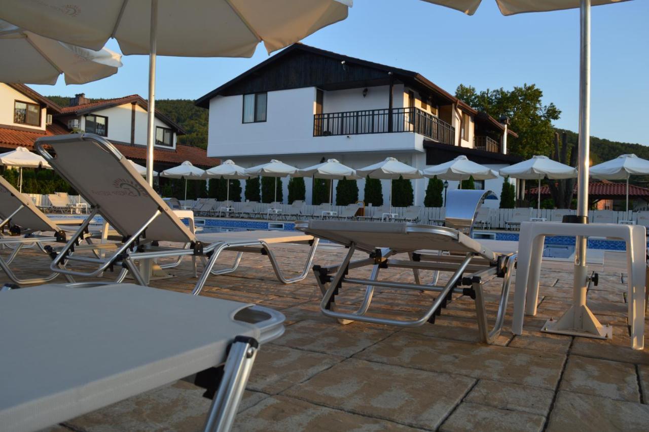 Guest House Bukor Shtepi Mandrica Eksteriør bilde